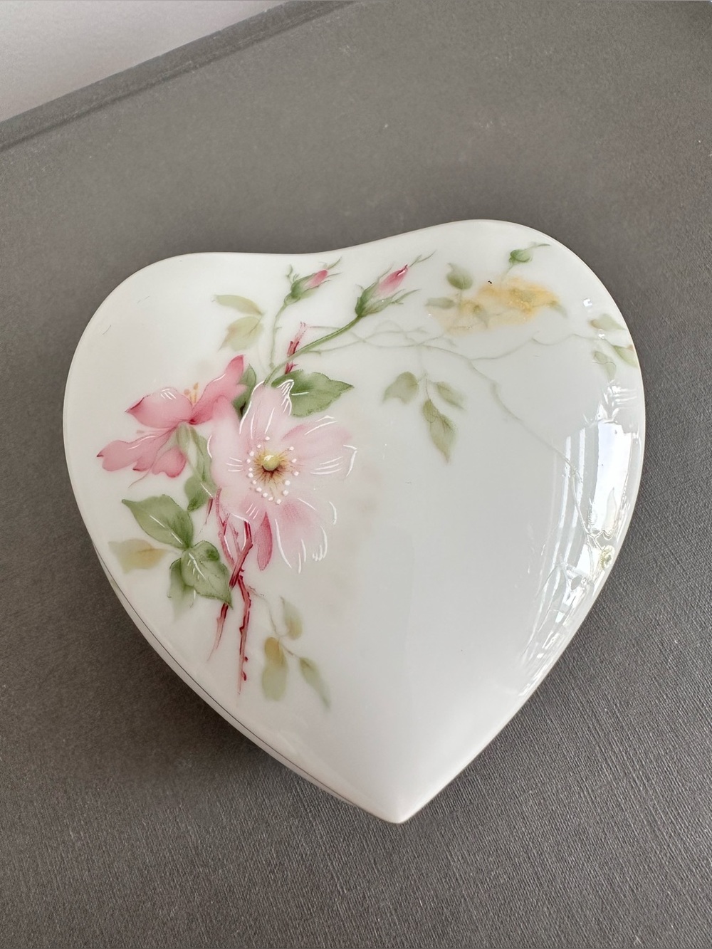 Vintage Limoges France Heart Shaped Ceramic Trinket Box, Jewellery Box